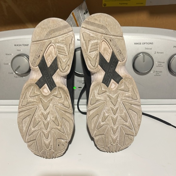 Adidas | unisex torsion shoes - Picture 7 of 9